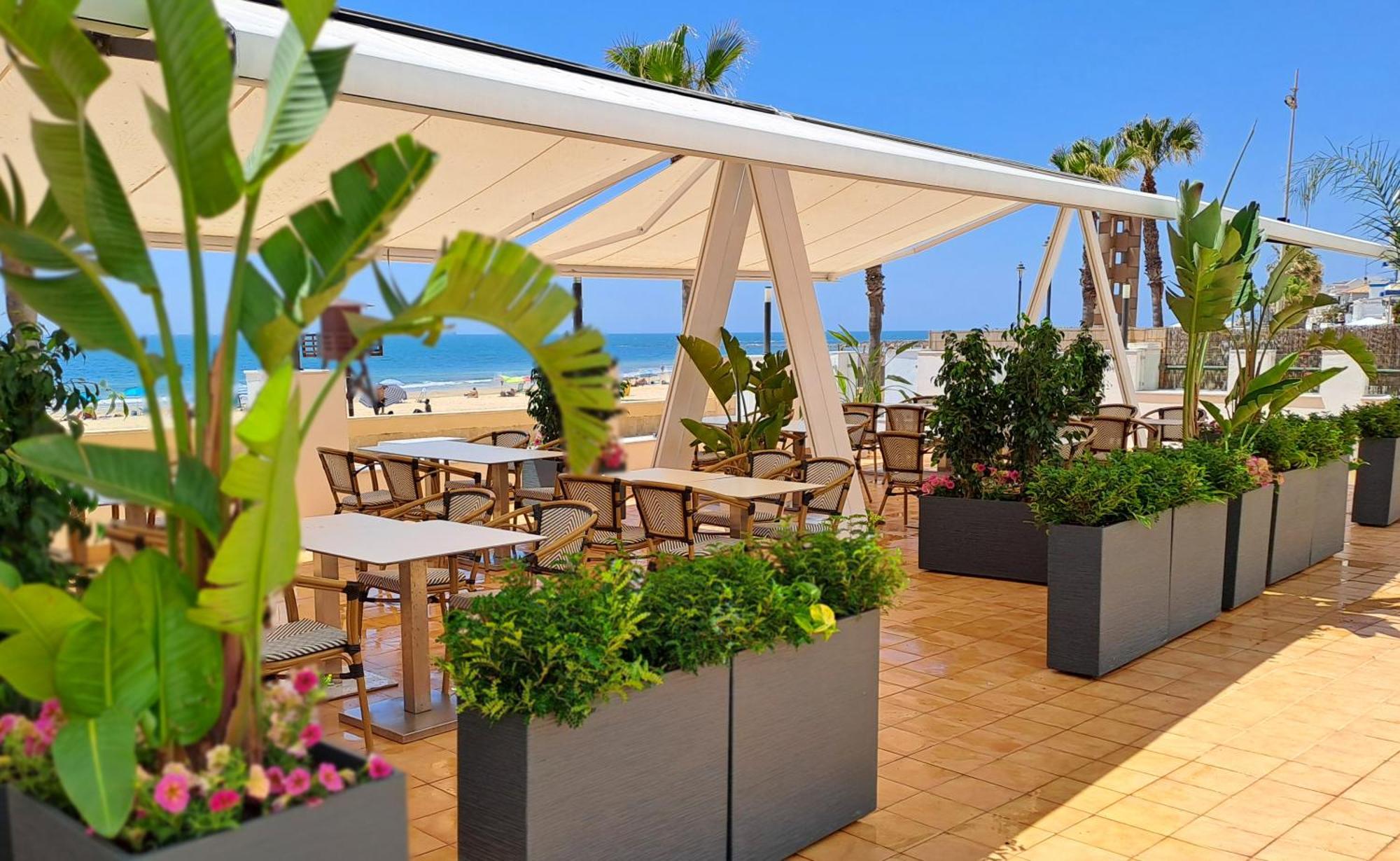 Hotel Vertice Chipiona Mar Exteriör bild